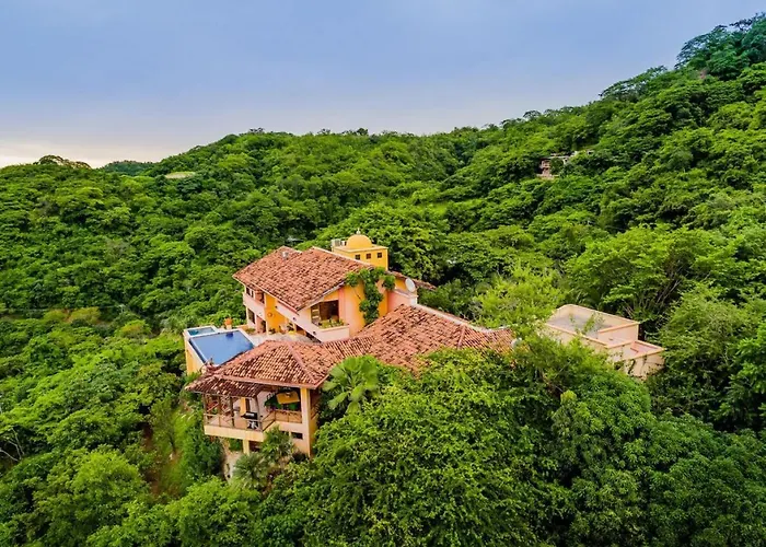 Casa Habibi Hotel